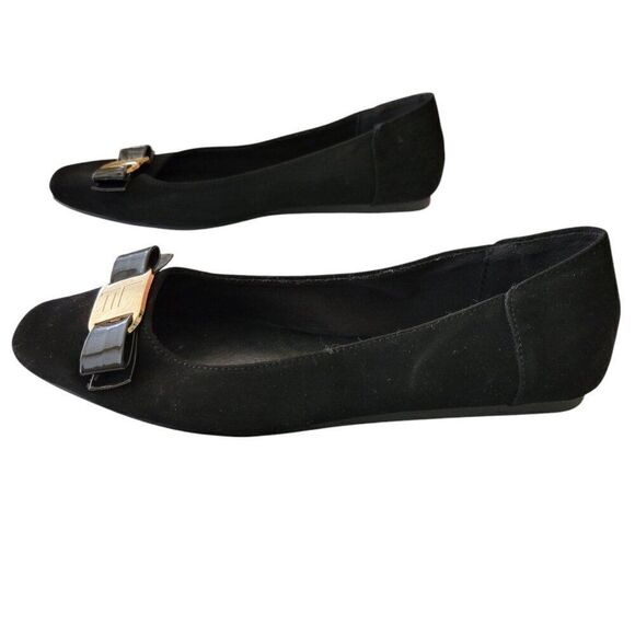 London Fog Collection Womens Black Flats With Gold Buckle Accent (Size 8M) - Picture 3 of 8
